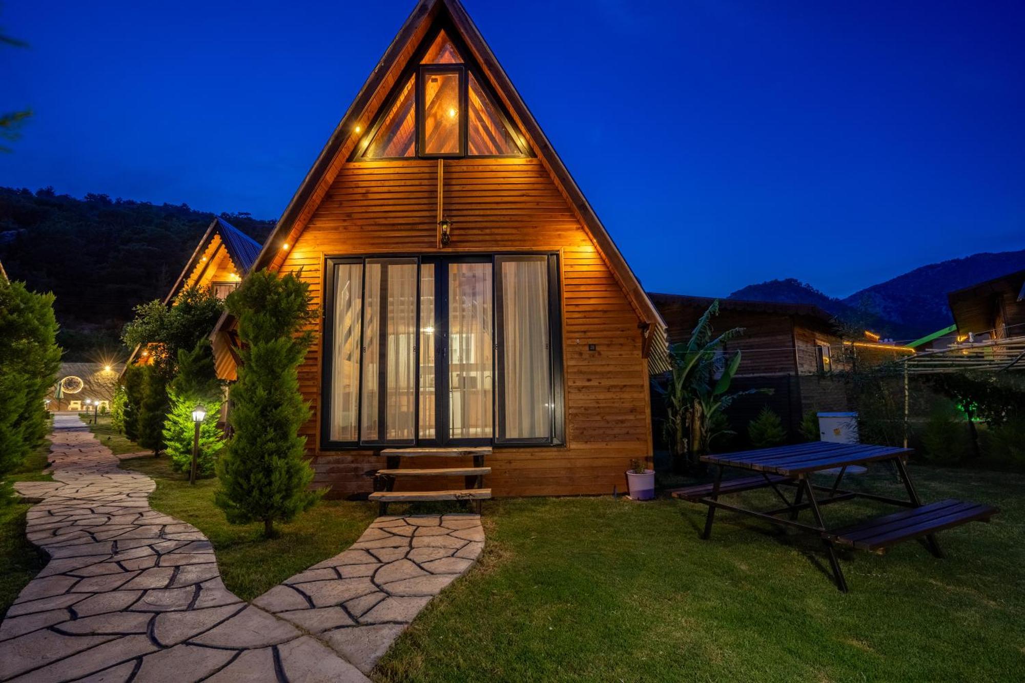Karaoez Sapphire Bungalows Kumluca Zewnętrze zdjęcie